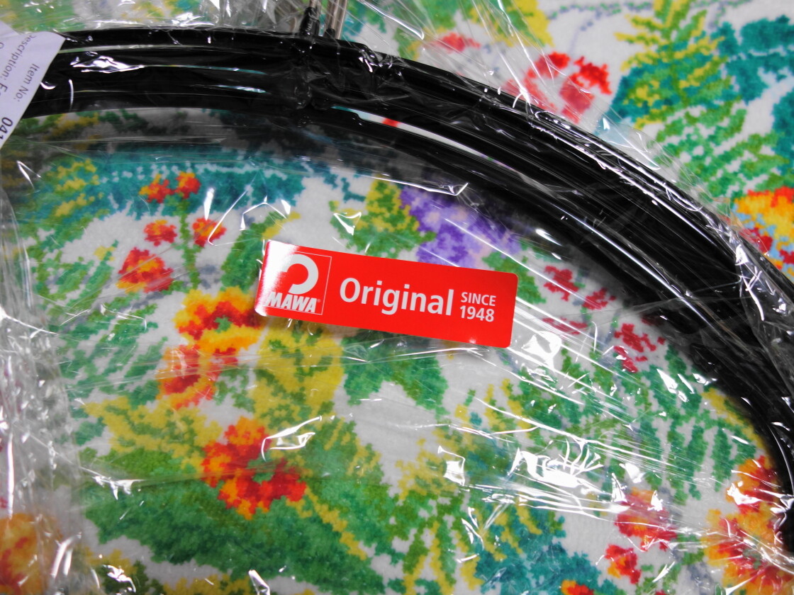 マワハンガーの正規品のシール