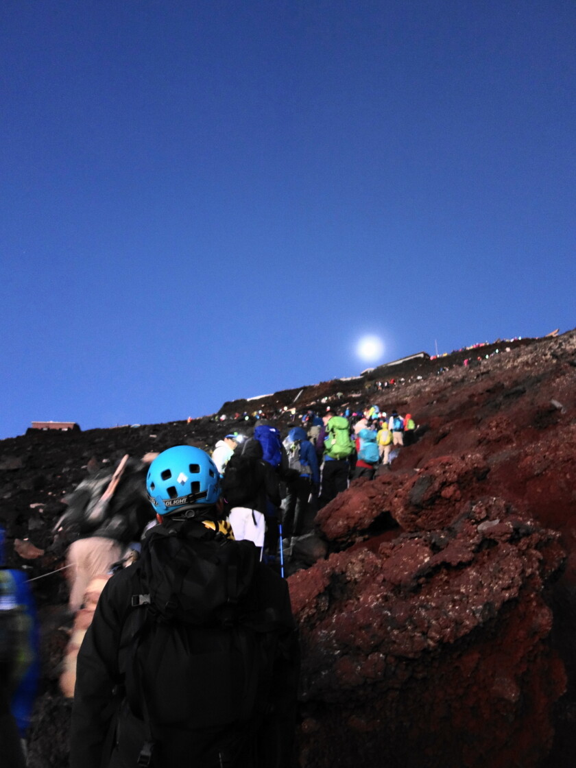 富士山頂までの山道