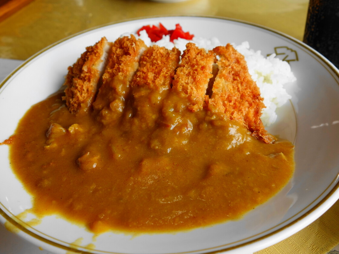 五合目レストハウスのカツカレー