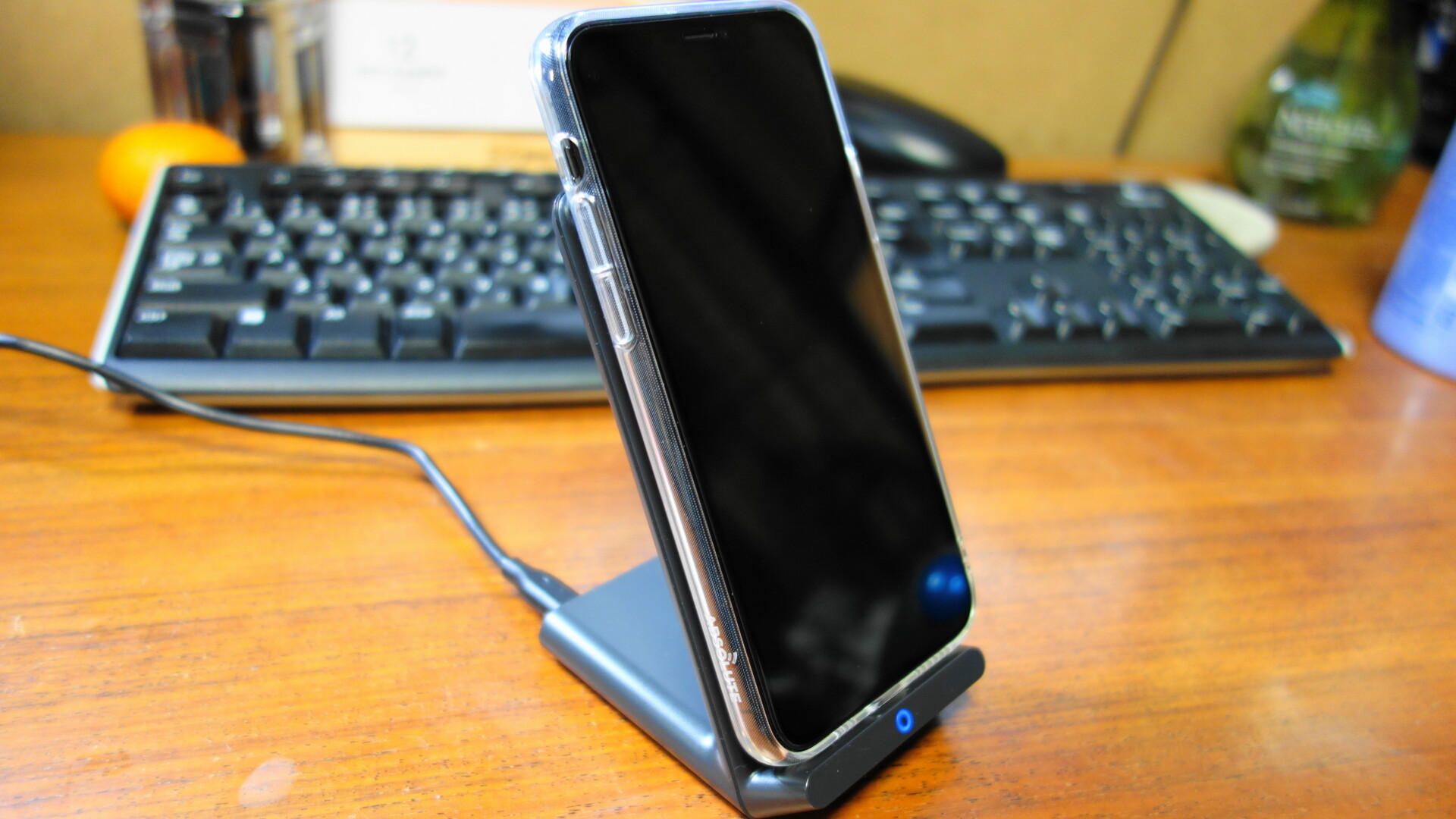 アンカーのワイヤレス充電器