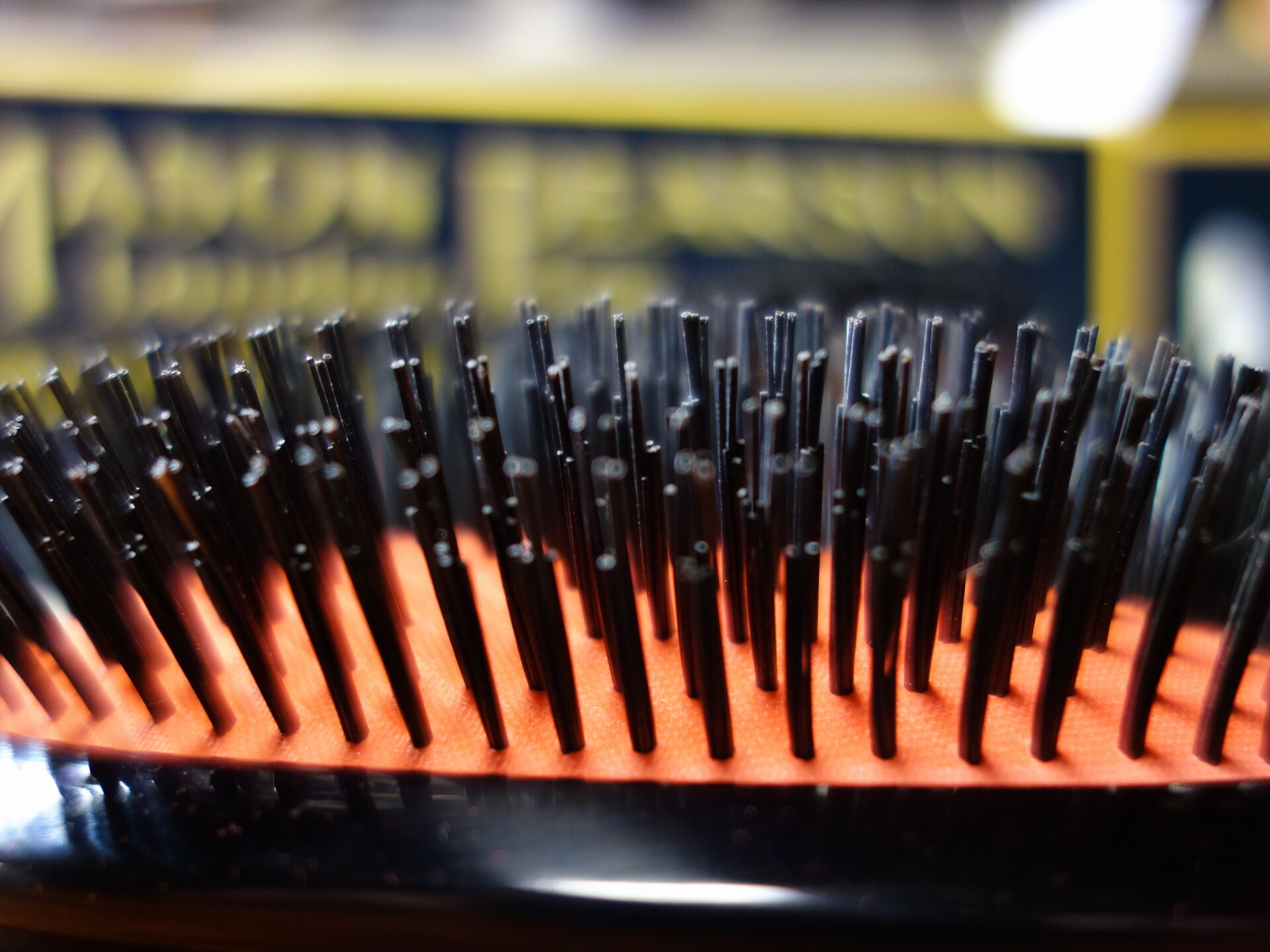 メイソンピアソンに特徴的な中空構造のクッション