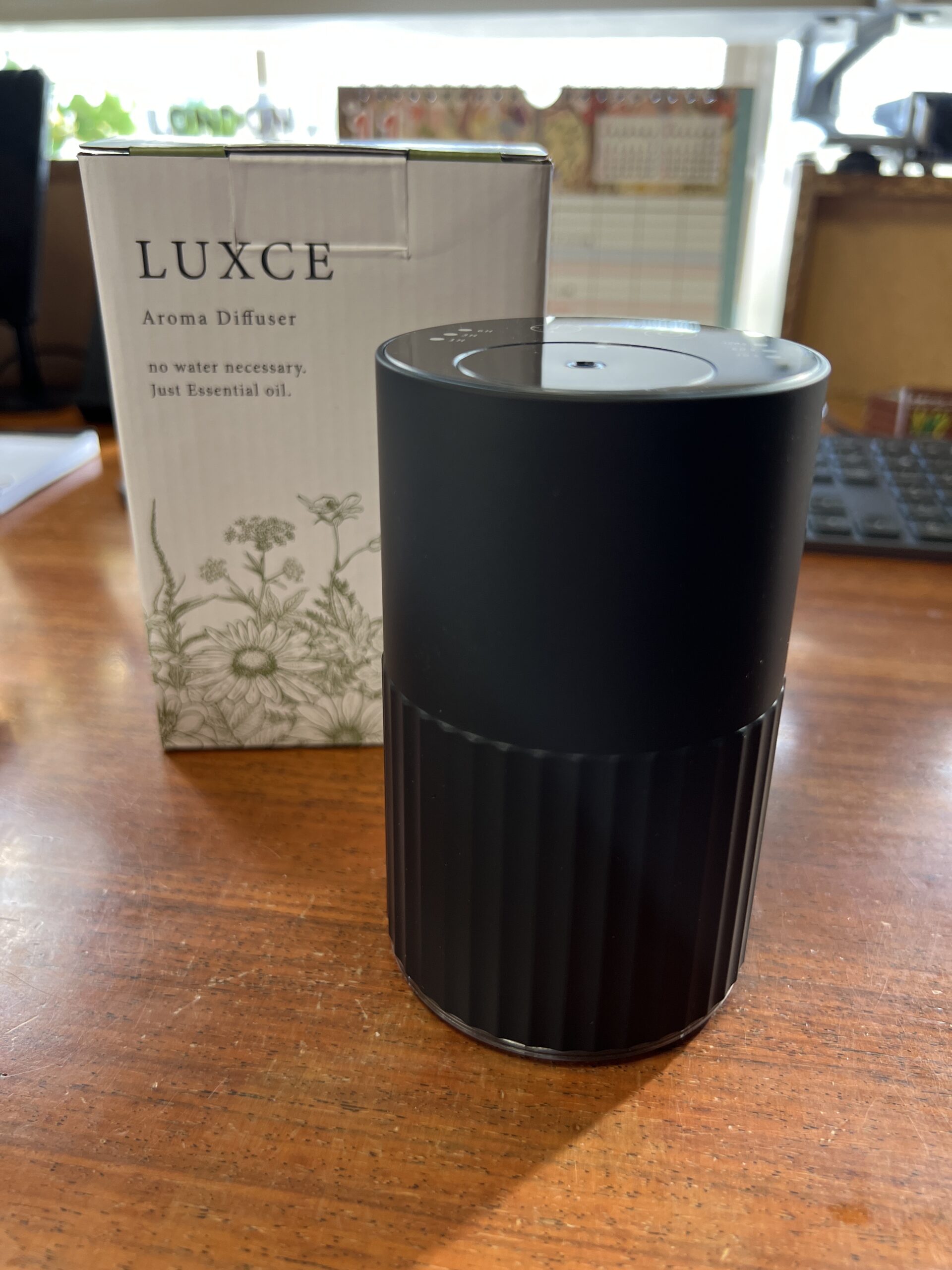 リュクスとパッケージの箱