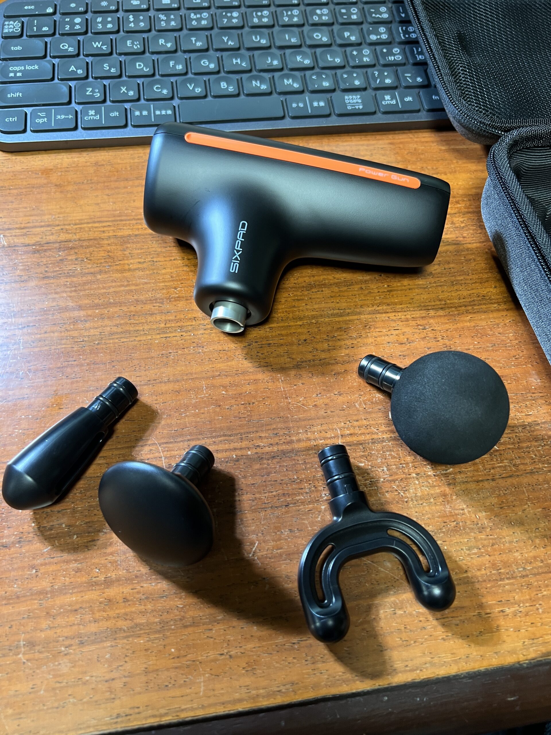 シックスパッドのパワーガンのアタッチメントは4種類