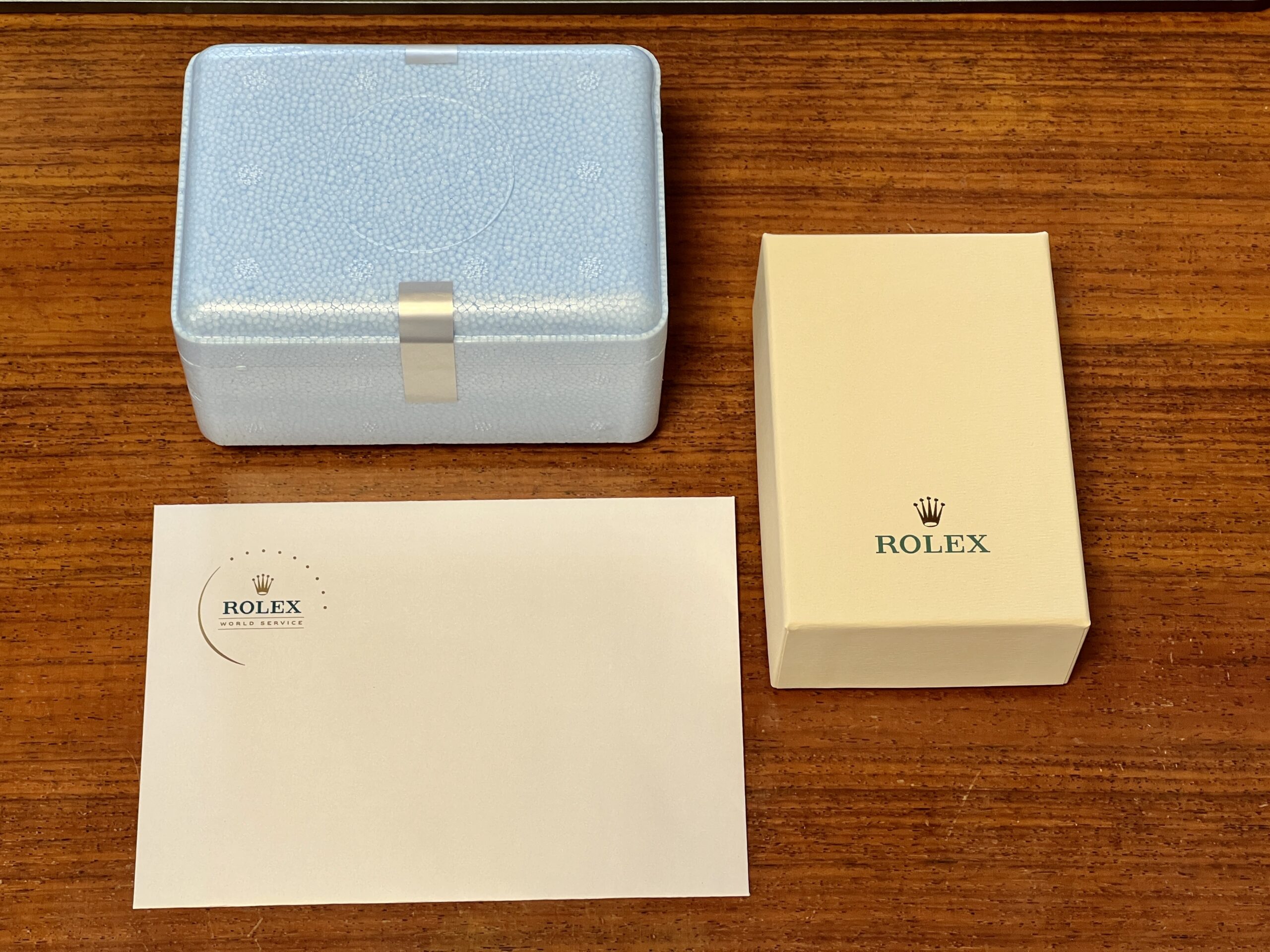 ロレックスからオイフレ交換を終えて返ってきた時計