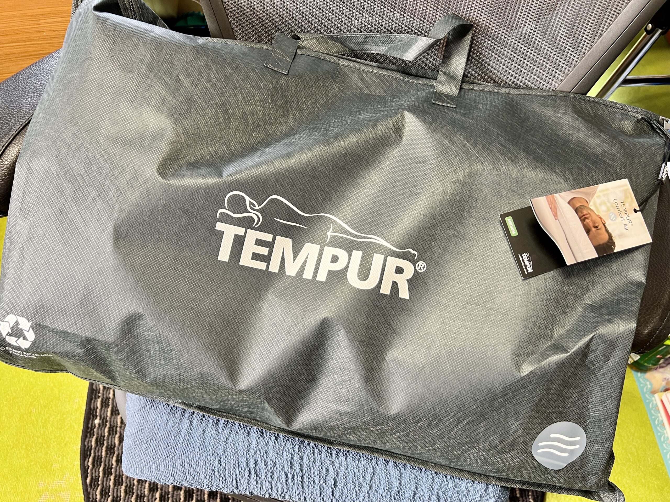 テンピュールコンフォートエアピローのパッケージ