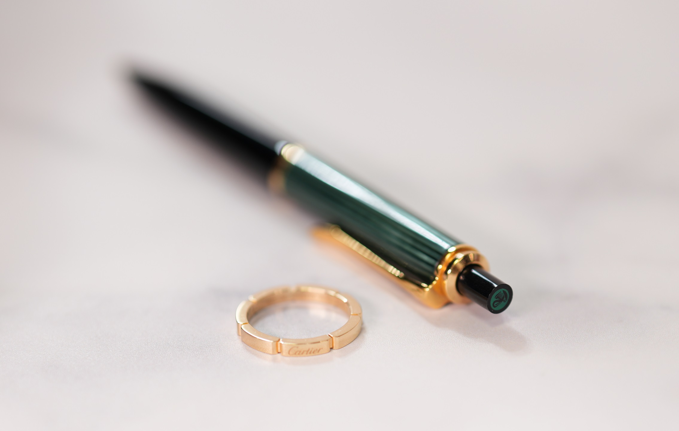 イエローゴールドのアイテム