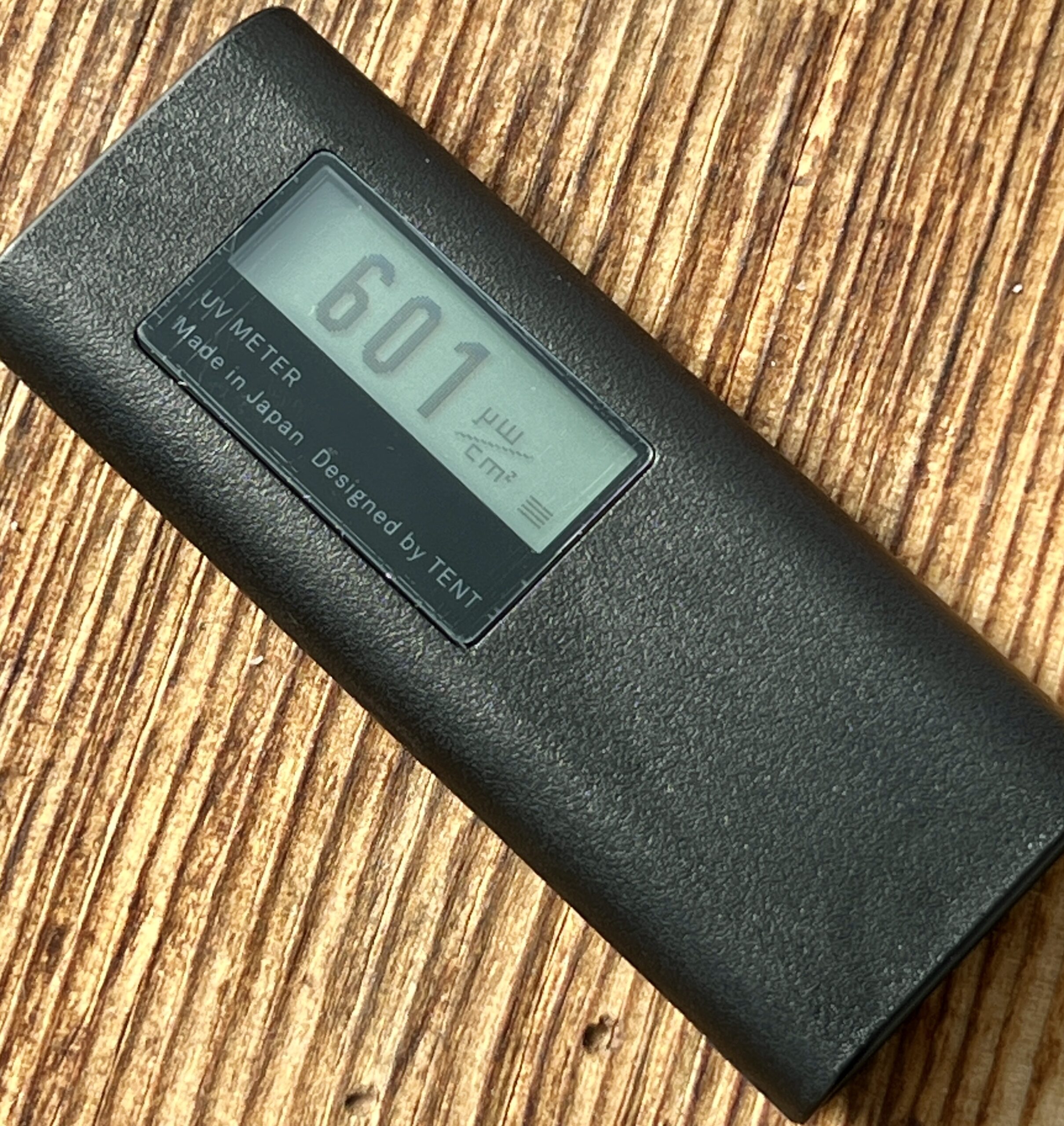 窓ガラス越しのUV強度