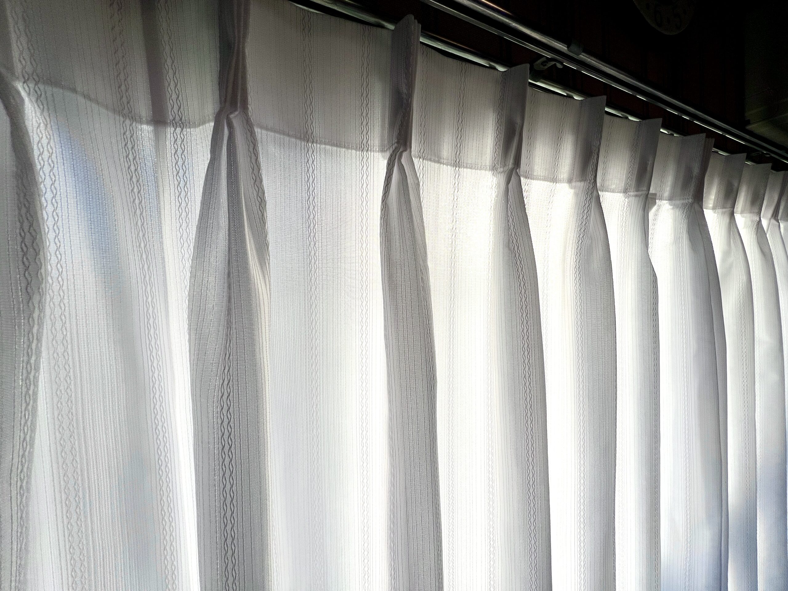 ウェーブトロン＋を使用したレースカーテン
