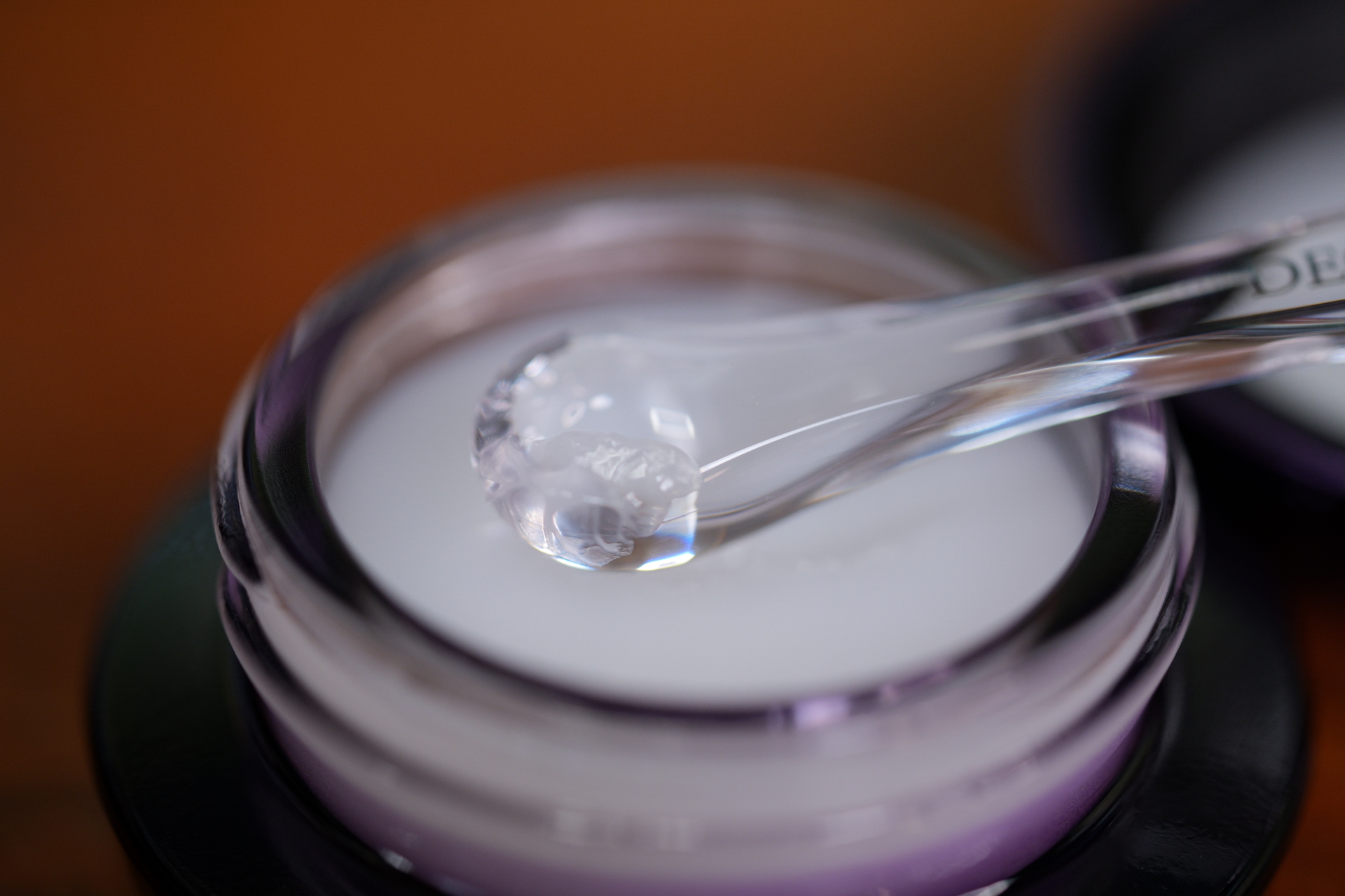 リポソームのリップセラムの様子